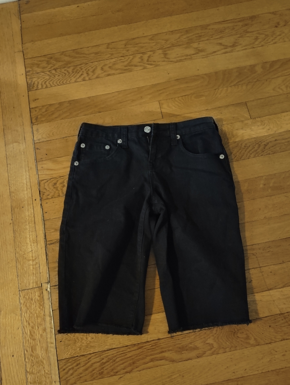 true religion black denim mid rise cutoff bermuda jean shorts size 18 Waist 31